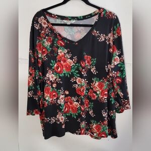 Thr Pinoneer Woman Floral Black Top Size XXXL